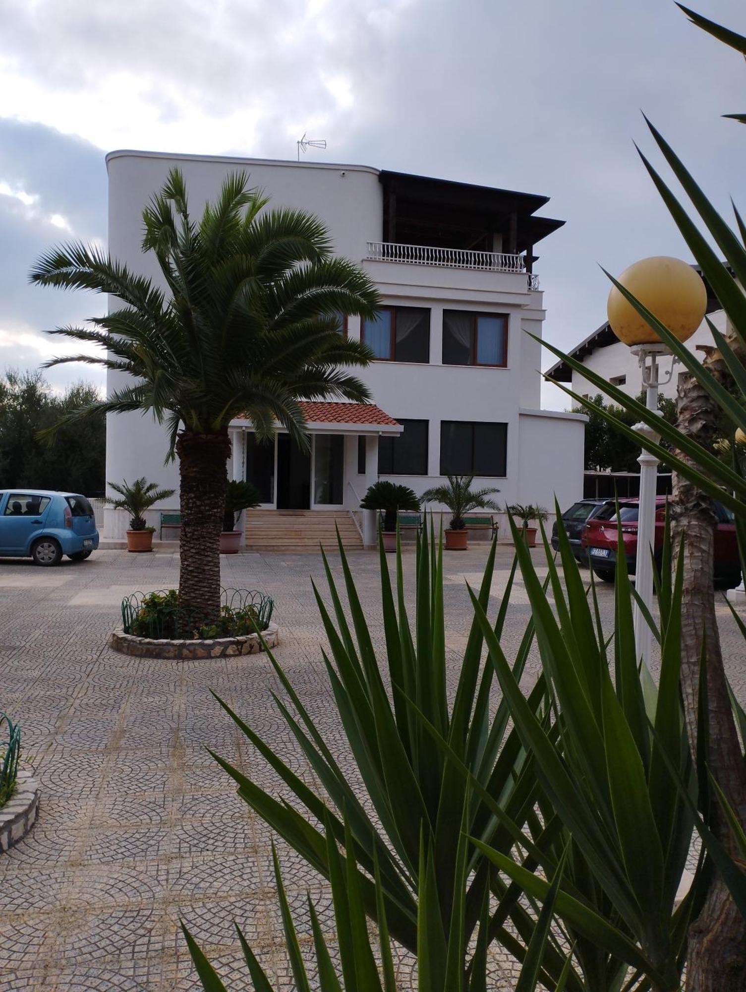 Villa Erry Trani Esterno foto